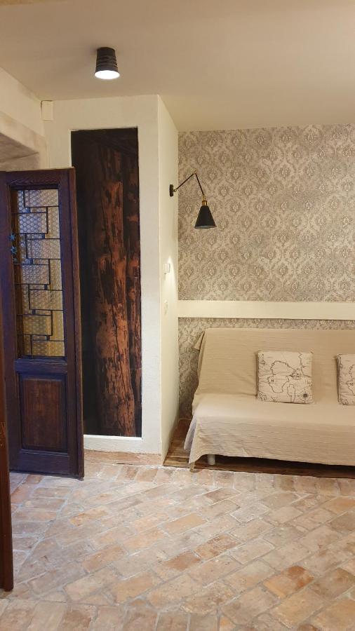 Studio-Apartments Monfort Portoroz Bagian luar foto