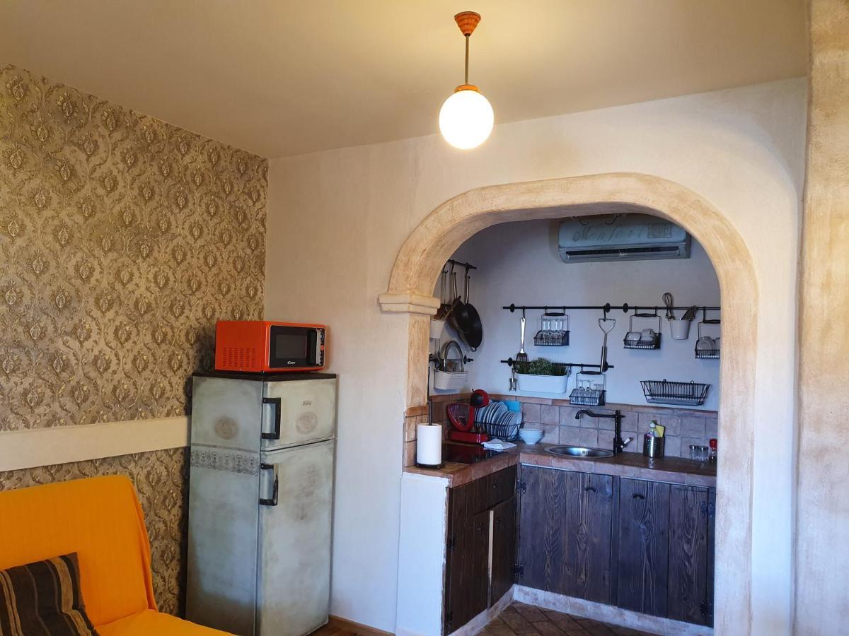 Studio-Apartments Monfort Portoroz Bagian luar foto