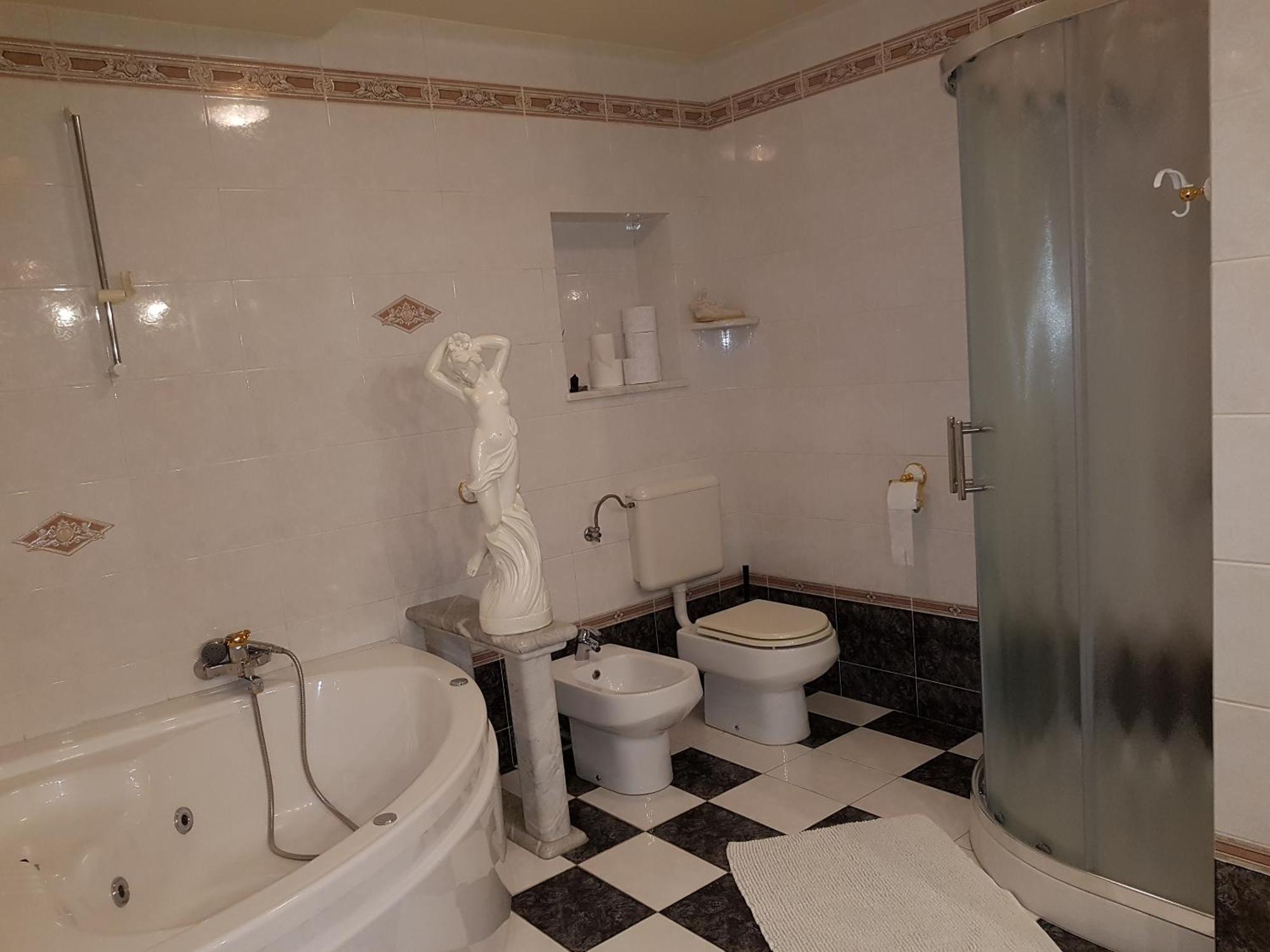 Studio-Apartments Monfort Portoroz Bagian luar foto